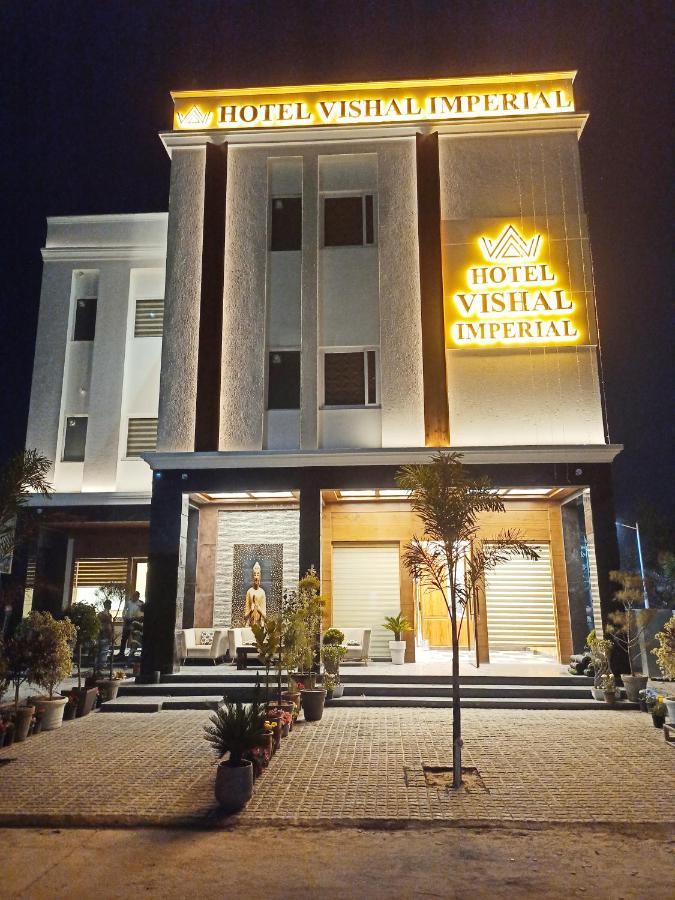 Hotel Vishal Imperial Rohtak Buitenkant foto